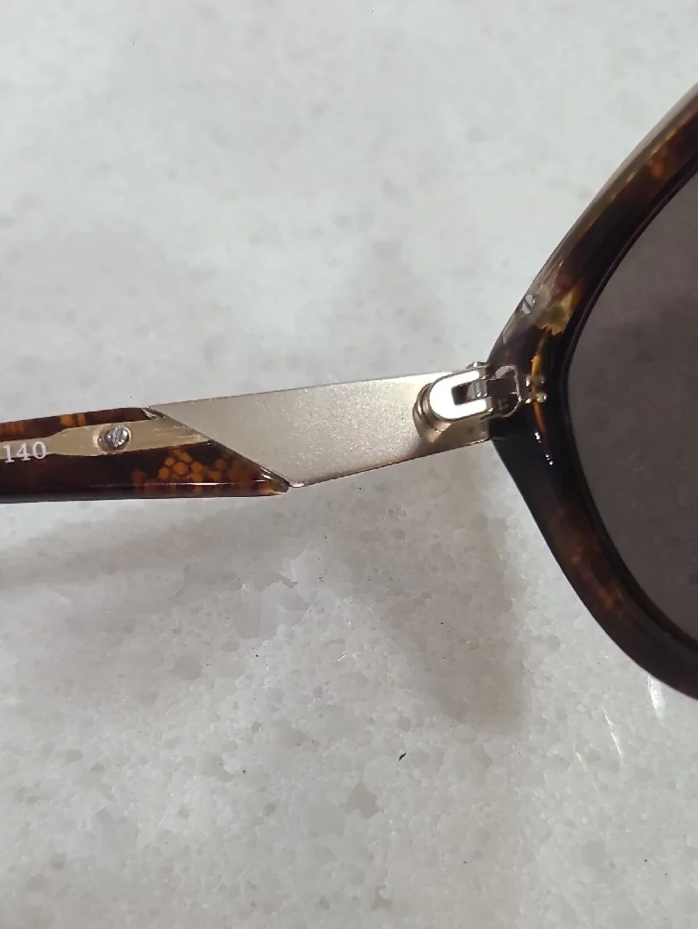 Bon Vivant PENELOPE/7238 Women's Brown Tortoiseshell Cat-eye Sunglasses.